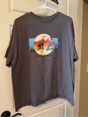 E.T. Graphic Short-Sleeve T-Shirt - Charcoal
